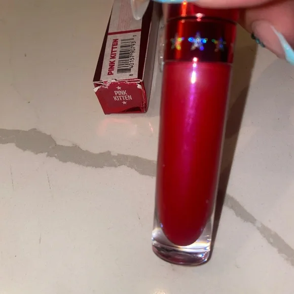 Jeffrey Star velour liquid lipstick - Picture 4 of 5